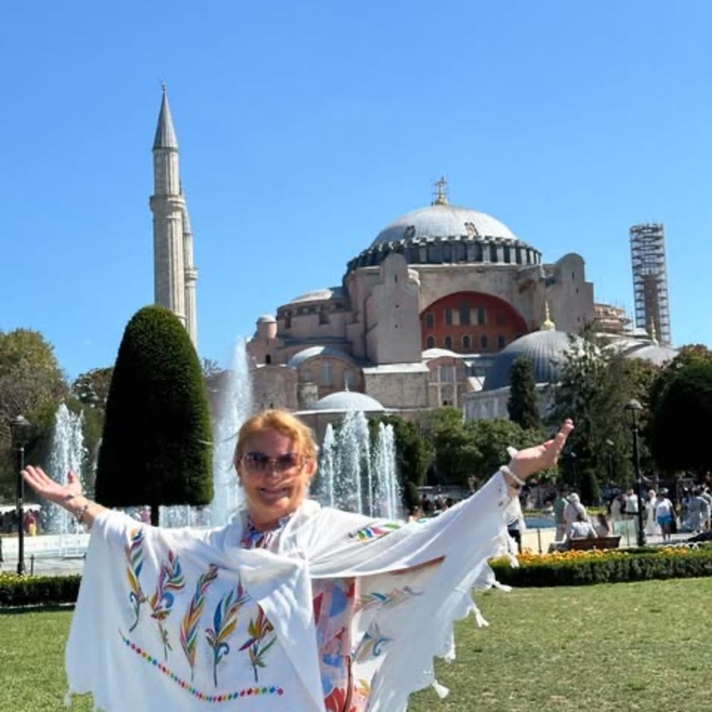 Meet your Posher, Alina